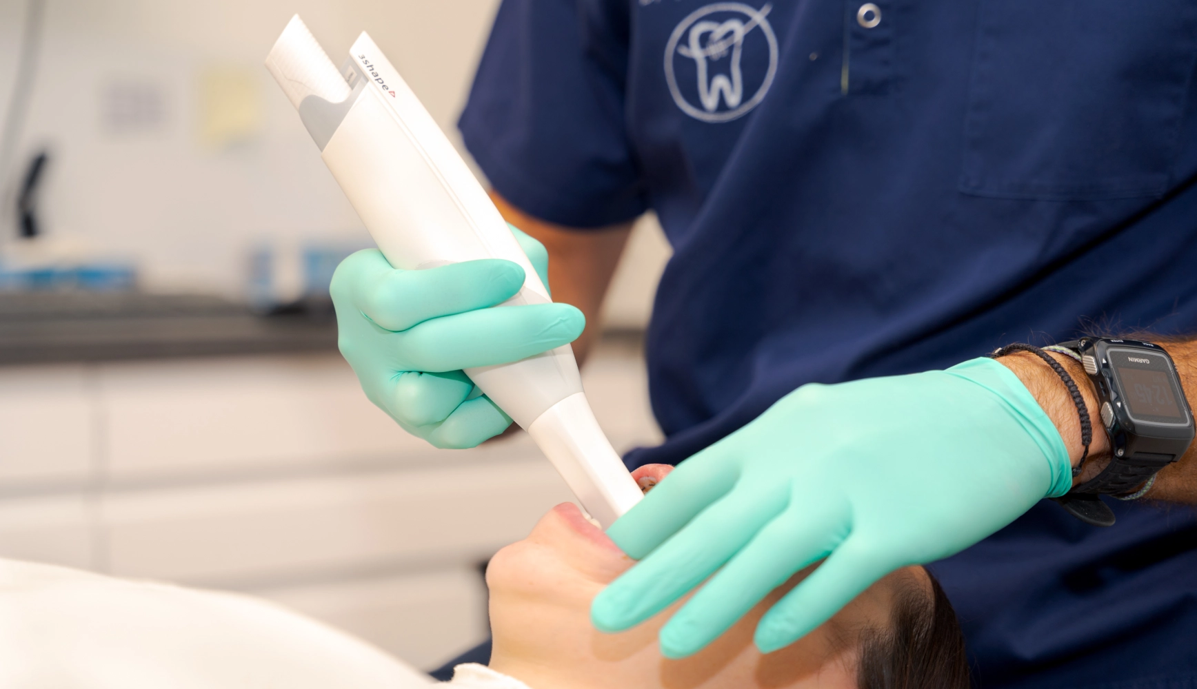 camera intra-orale au Cabinet F.L.A., situé au Havre 76